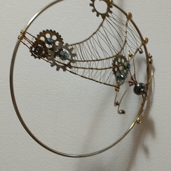 Hand Crafted Jewelry - 🇨🇦 Steampunk Spider Sun Catcher